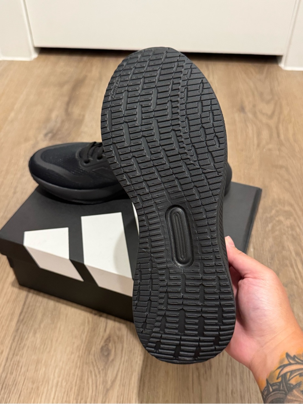 Brand New Adidas Runfalcon 5 Men’s Running Shoes – Size 9.5 - Picture 4 of 5